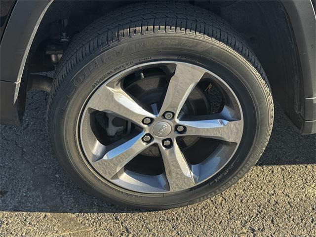 used 2022 Jeep Grand Cherokee L car, priced at $30,592
