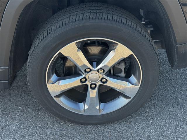 used 2022 Jeep Grand Cherokee L car, priced at $30,592