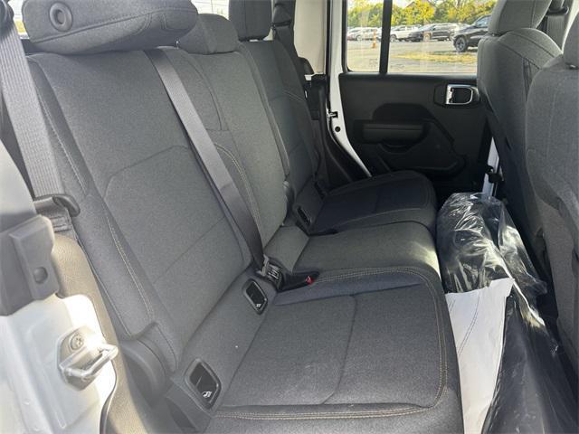 used 2025 Jeep Gladiator car, priced at $41,652