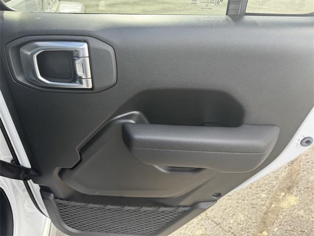 used 2025 Jeep Gladiator car, priced at $41,652