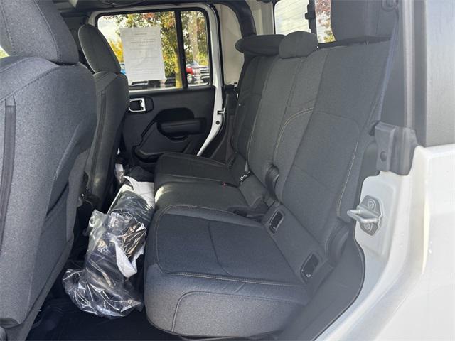 used 2025 Jeep Gladiator car, priced at $41,652