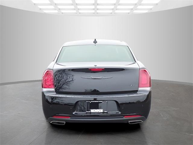 new 2023 Chrysler 300 car, priced at $37,998