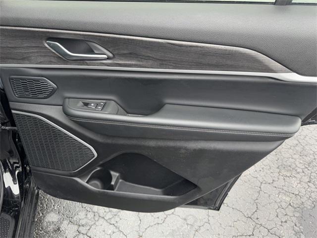 used 2021 Jeep Grand Cherokee L car, priced at $29,500