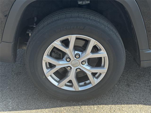 used 2021 Jeep Grand Cherokee L car, priced at $28,982