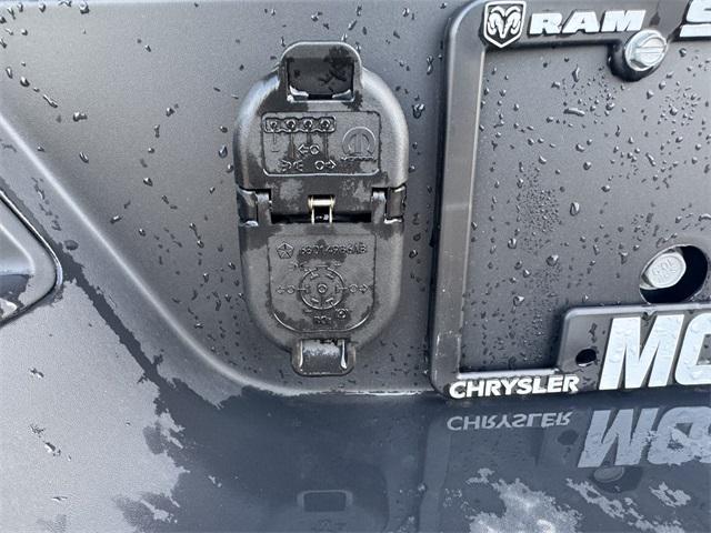 new 2025 Jeep Gladiator car, priced at $42,588