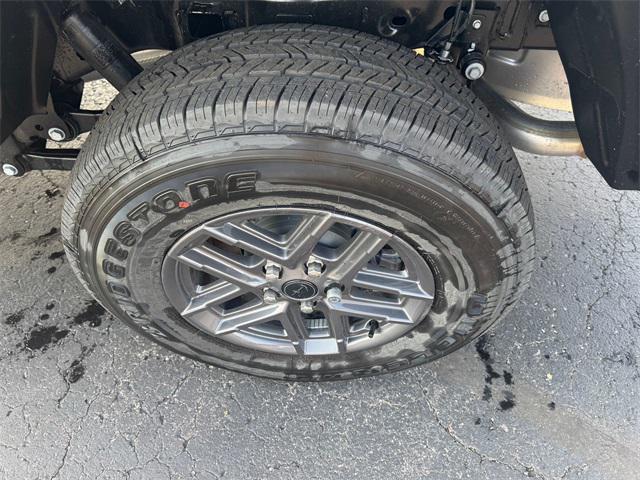 new 2025 Jeep Gladiator car, priced at $42,588