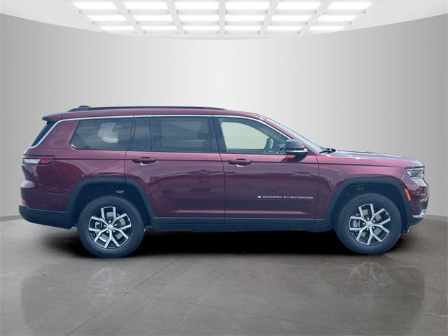 new 2024 Jeep Grand Cherokee car, priced at $47,368