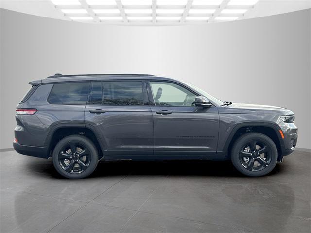 new 2025 Jeep Grand Cherokee L car, priced at $47,997