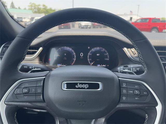 new 2025 Jeep Grand Cherokee L car, priced at $45,000