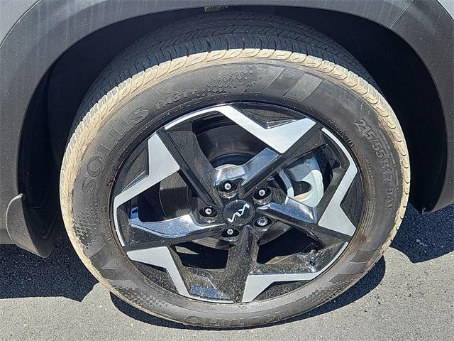 used 2024 Kia Seltos car, priced at $25,987