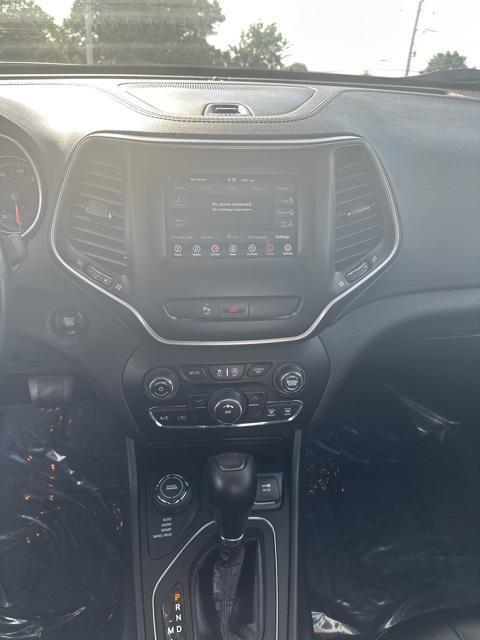 used 2019 Jeep Cherokee car, priced at $14,987