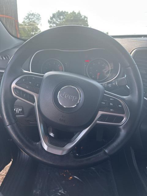 used 2019 Jeep Cherokee car, priced at $14,987