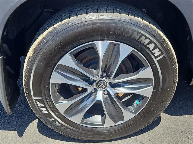 used 2021 Toyota Highlander car, priced at $34,987