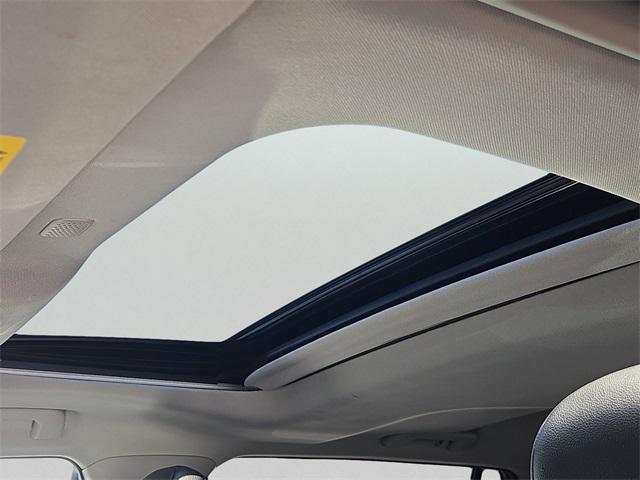 used 2021 Toyota Highlander car, priced at $34,987