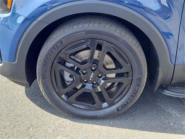 used 2024 Kia Telluride car, priced at $44,987