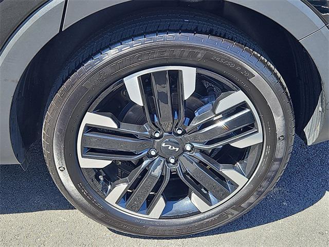 used 2023 Kia Telluride car, priced at $42,987