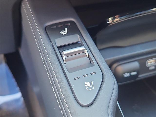 used 2025 Kia Telluride car, priced at $49,987
