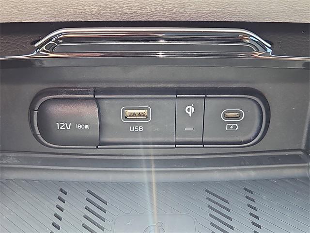 used 2023 Kia Sportage Hybrid car, priced at $27,999