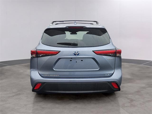 used 2022 Toyota Highlander Hybrid car, priced at $42,887