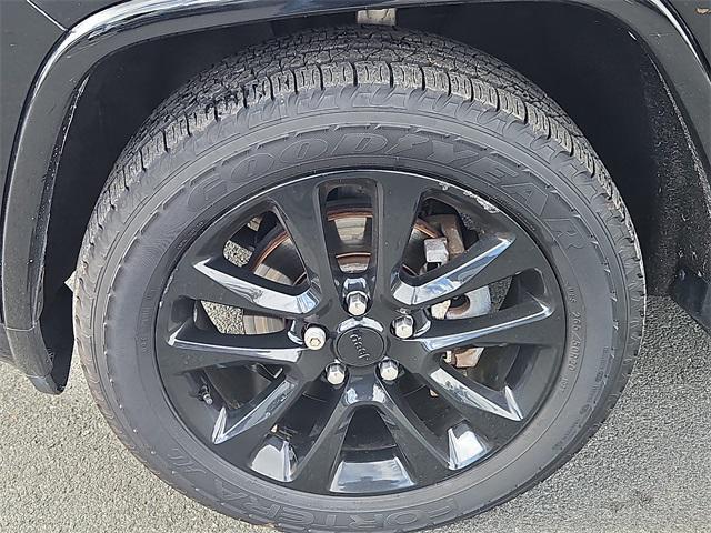 used 2018 Jeep Grand Cherokee car, priced at $20,587