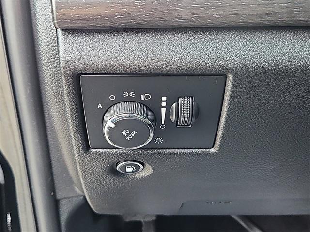 used 2018 Jeep Grand Cherokee car, priced at $20,587