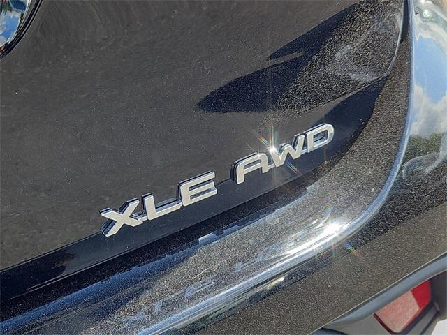 used 2022 Toyota Highlander car, priced at $37,987