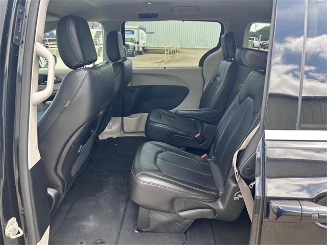 used 2023 Chrysler Pacifica car, priced at $22,059