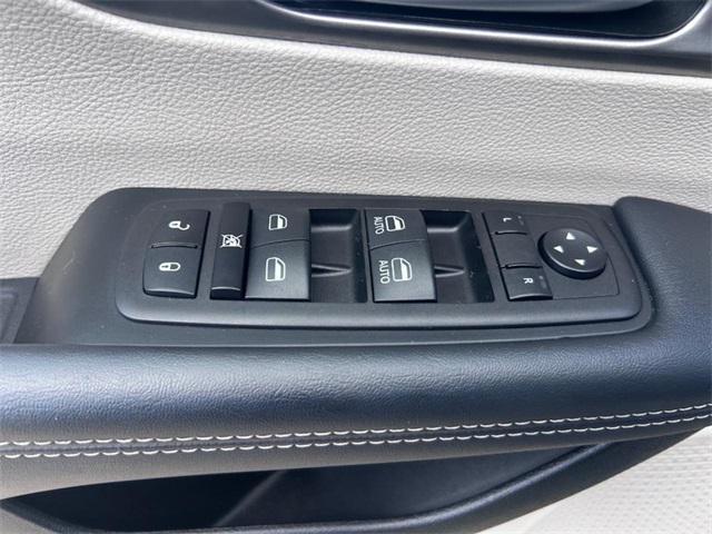 used 2023 Chrysler Pacifica car, priced at $22,059