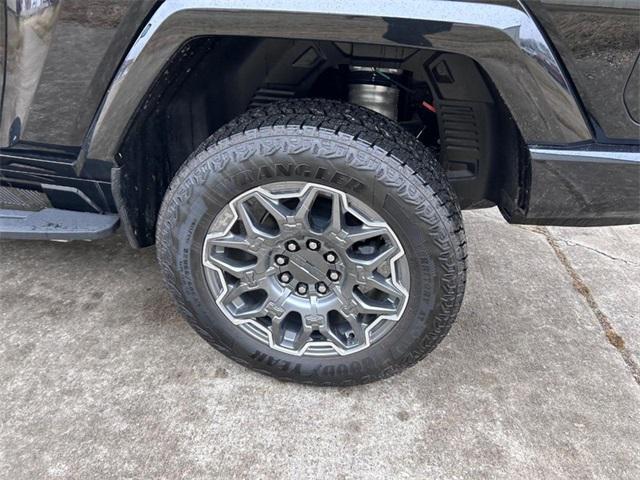 new 2025 GMC HUMMER EV Pickup car, priced at $96,998