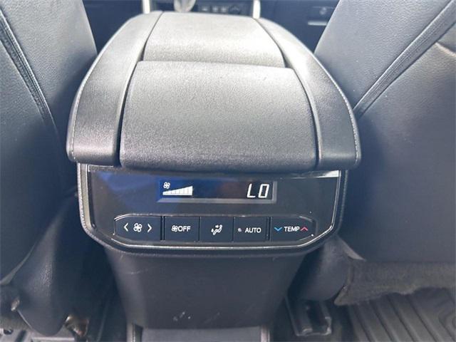 used 2021 Toyota Highlander car, priced at $24,800