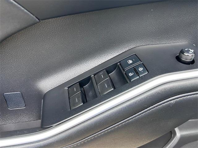 used 2021 Toyota Highlander car, priced at $24,800