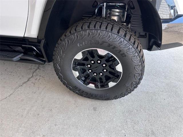 new 2025 GMC HUMMER EV SUV car, priced at $99,580