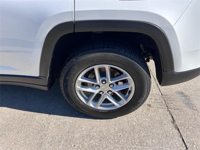 used 2023 Jeep Grand Cherokee car, priced at $28,500