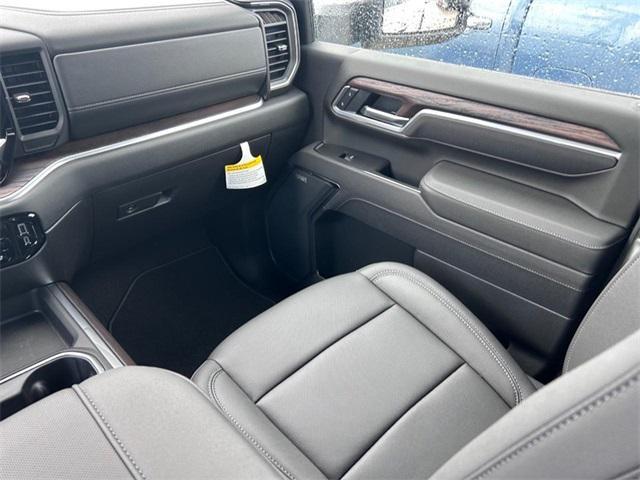 new 2025 GMC Sierra 2500 car, priced at $73,500