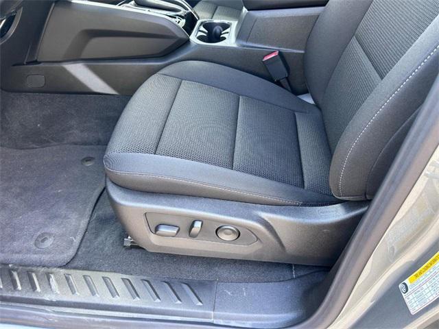 new 2025 GMC Canyon car, priced at $37,036