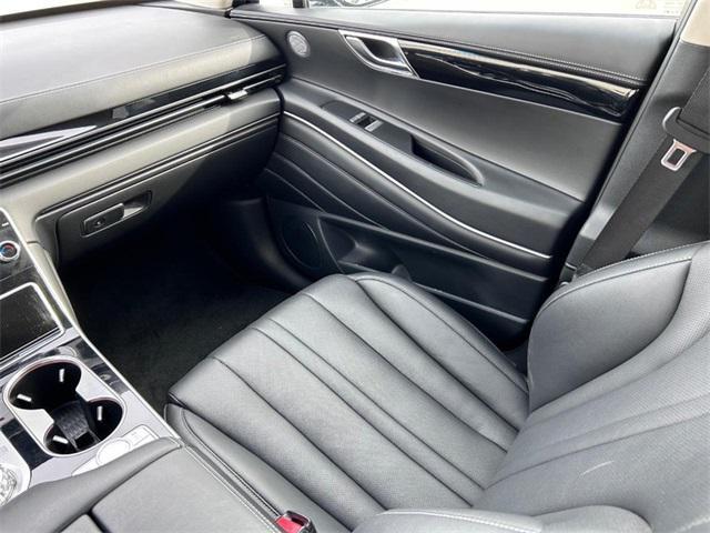 used 2025 Genesis GV80 car, priced at $37,000