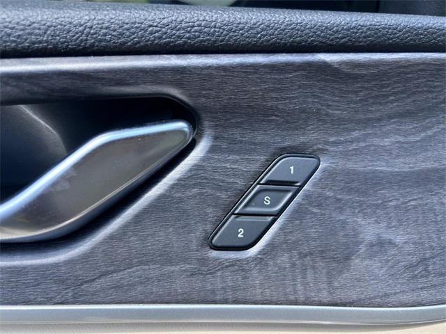 used 2022 Jeep Grand Cherokee car, priced at $29,997