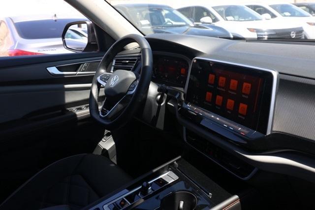 used 2024 Volkswagen Atlas car, priced at $43,498
