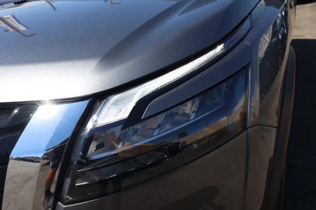 new 2025 Nissan Pathfinder car, priced at $37,427