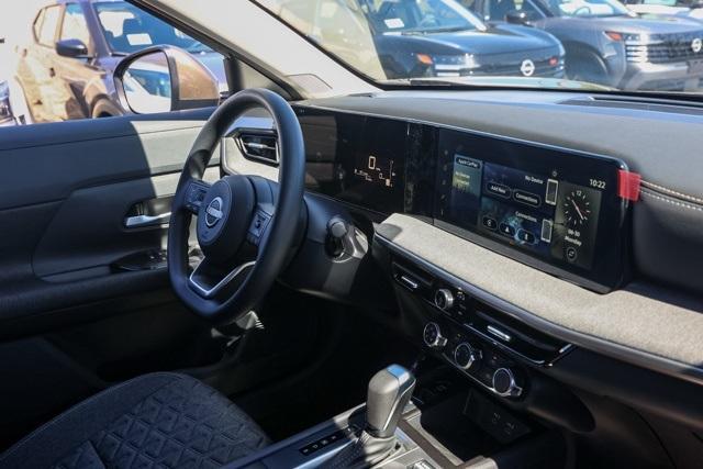 new 2025 Nissan Kicks car, priced at $24,607