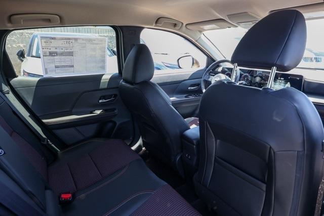 new 2025 Nissan Kicks car, priced at $27,752