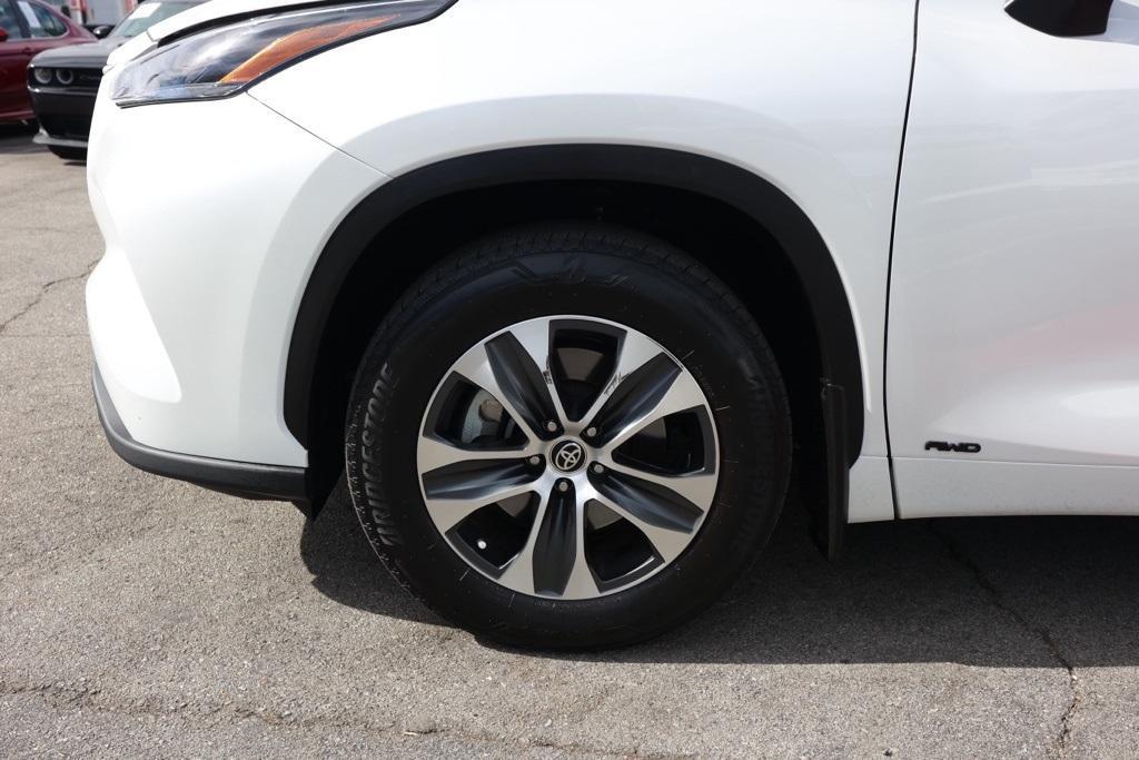 used 2024 Toyota Highlander Hybrid car, priced at $46,248