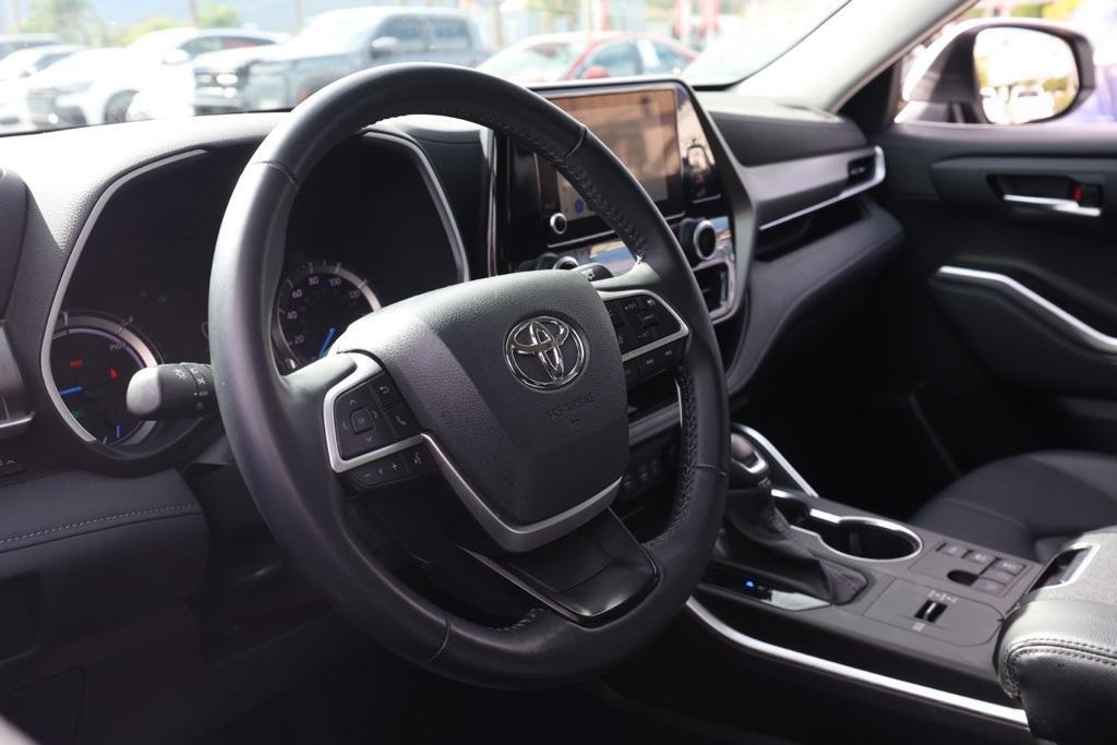 used 2024 Toyota Highlander Hybrid car, priced at $46,248