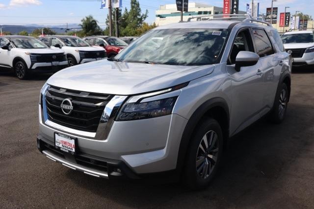 new 2025 Nissan Pathfinder car, priced at $37,427