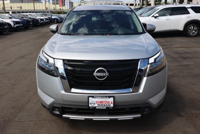 new 2025 Nissan Pathfinder car, priced at $37,427