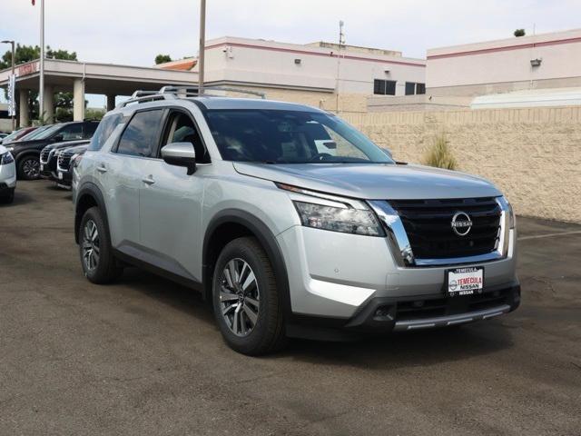new 2025 Nissan Pathfinder car, priced at $37,427