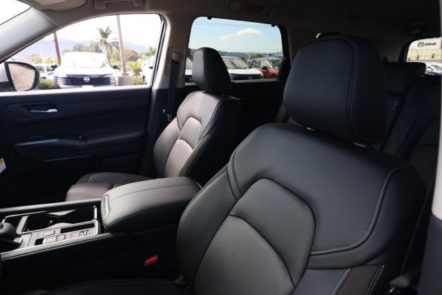 new 2025 Nissan Pathfinder car, priced at $37,427
