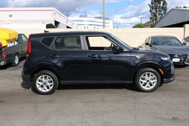 used 2022 Kia Soul car, priced at $13,998