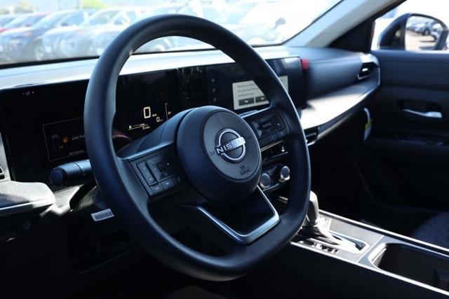 new 2025 Nissan Kicks car, priced at $22,801