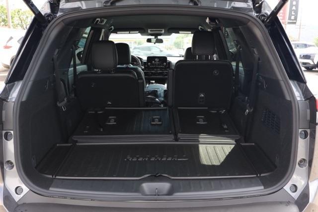 new 2025 Nissan Pathfinder car, priced at $39,257